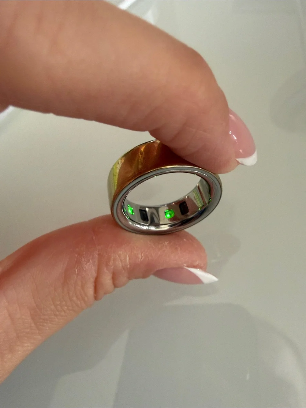 Oura Gold Smart Ring Size 8